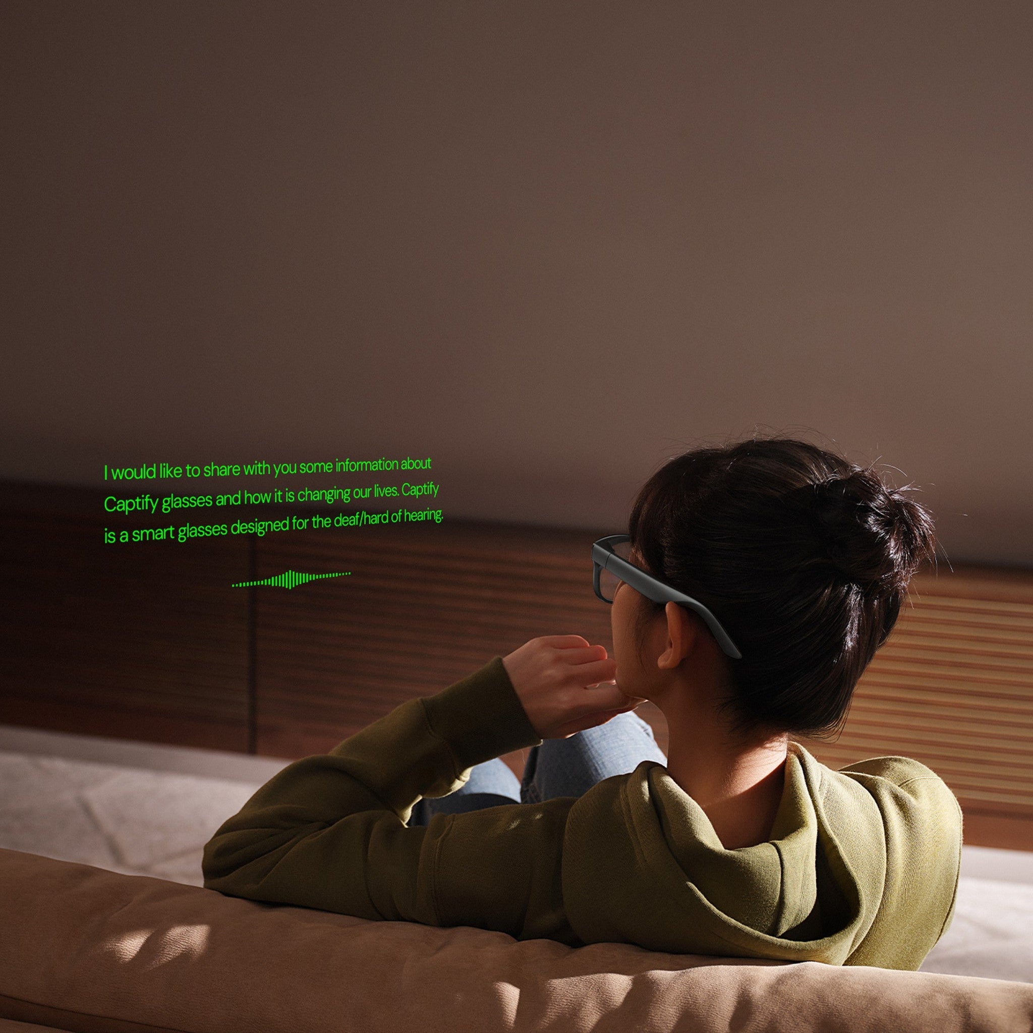 Can I get glasses that work wirelessly to display subtitles during conversations?